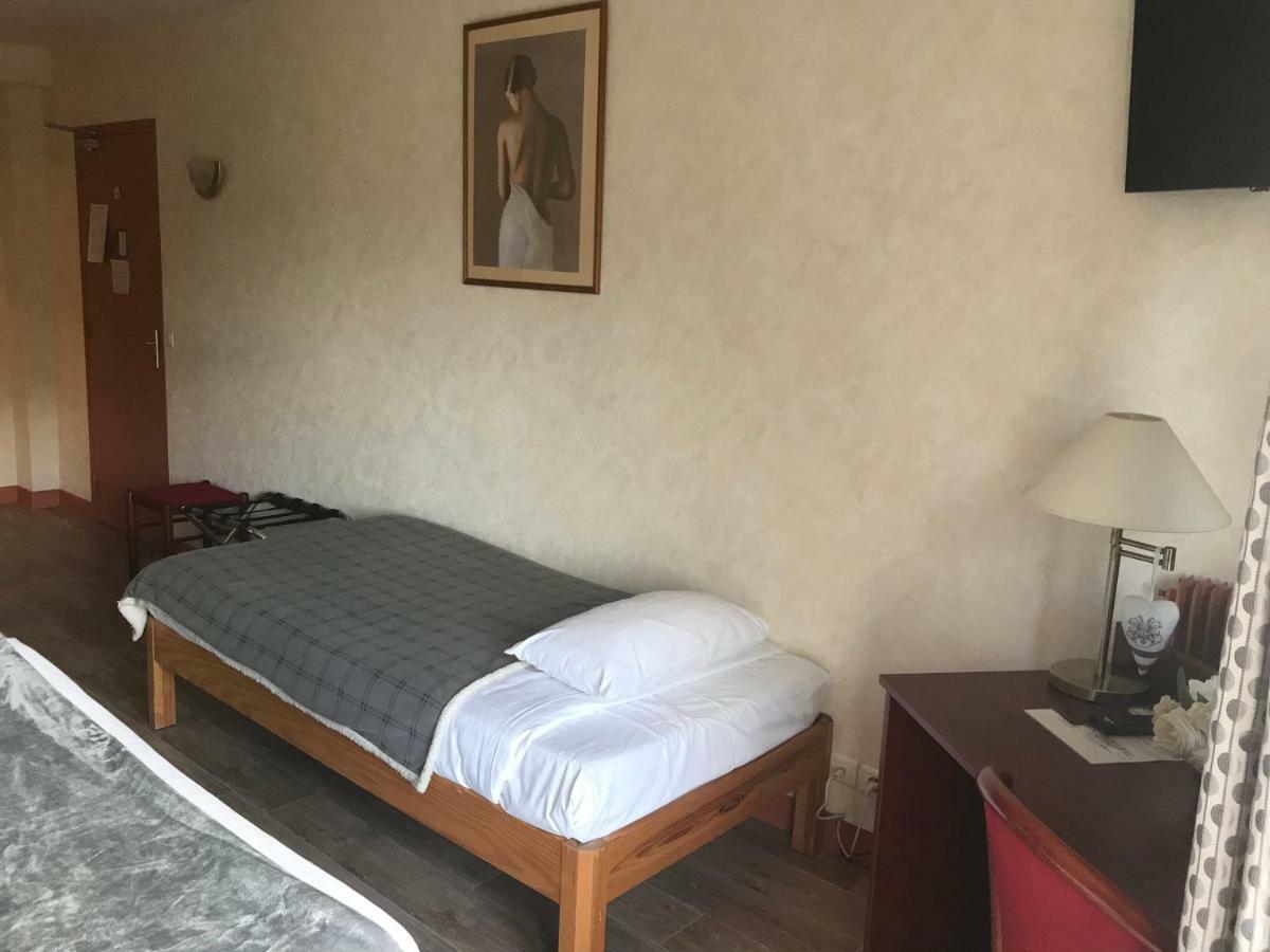 Au Feu De Bois Hotel Amou Eksteriør billede
