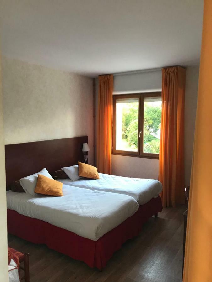 Au Feu De Bois Hotel Amou Eksteriør billede